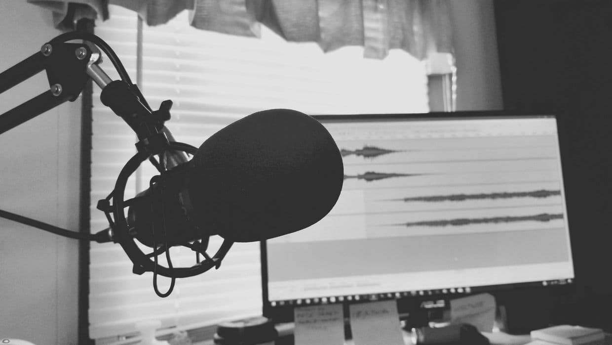 More than 300,000 listens per month: how defence and military issues have boosted a French podcast