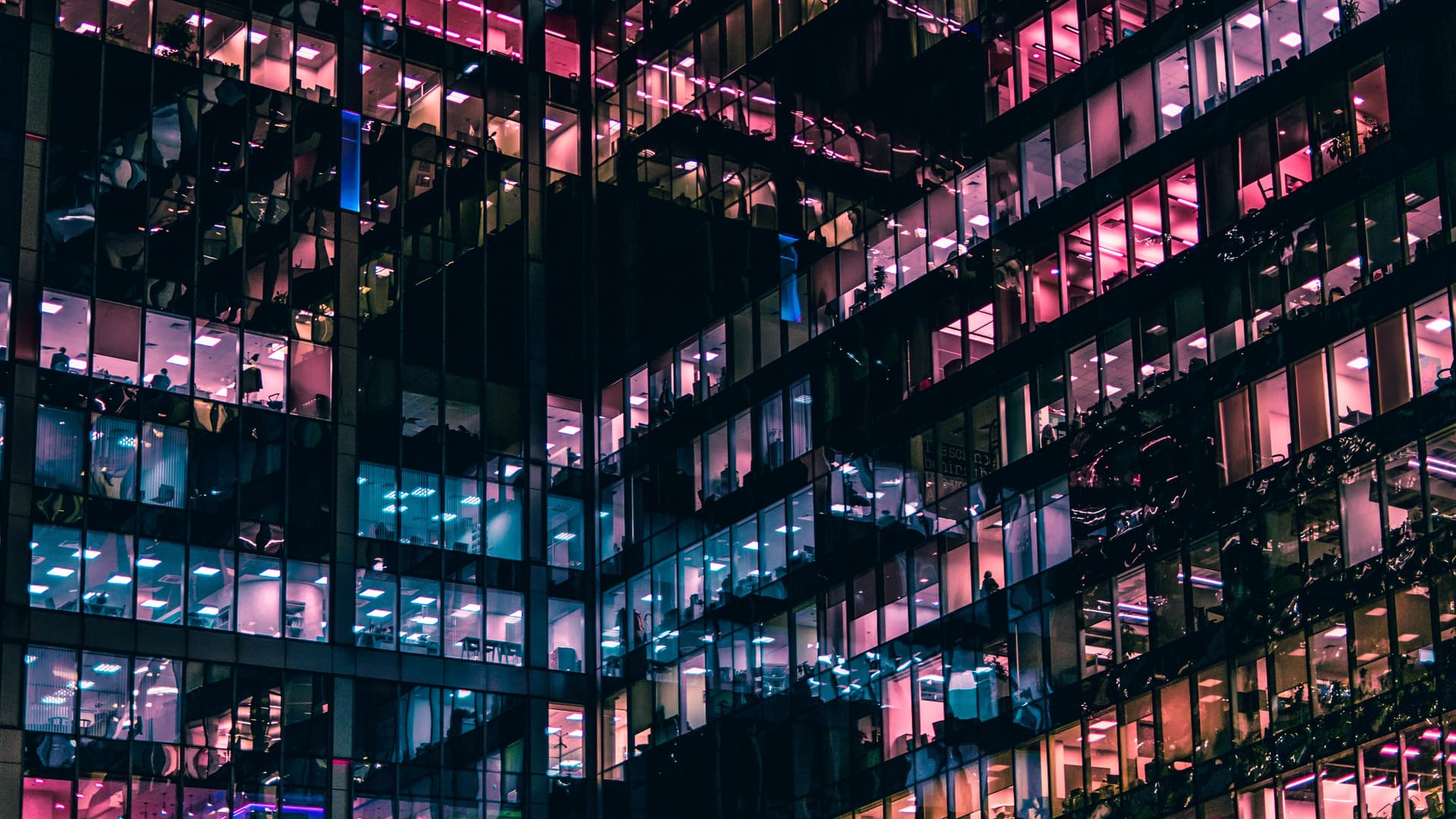 How to be a leader rather than a manager