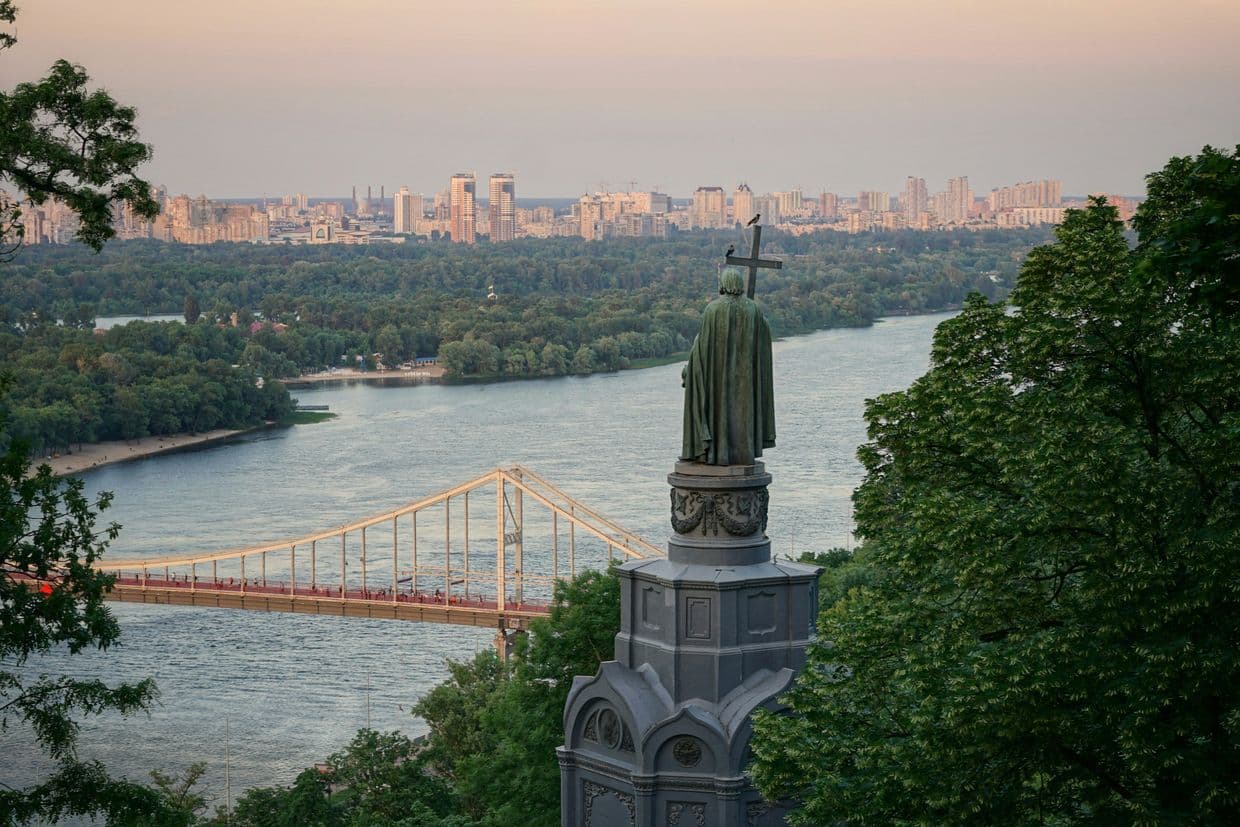 Technical assistance for Ukrainian media: “Voices of Ukraine” by The Fix Foundation and ECPMF